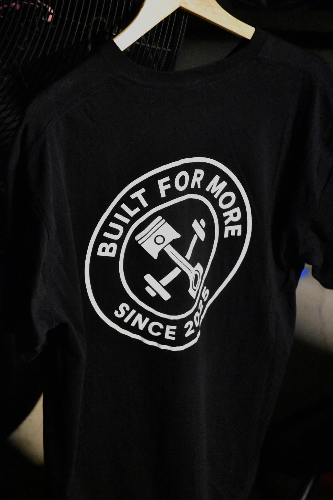 BARBELL X PISTON TEE